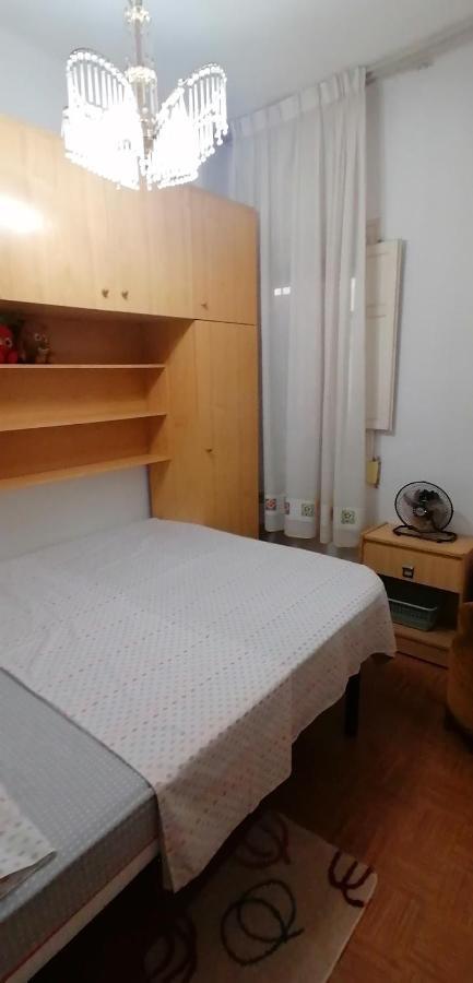 Mary'S Rooms Low Cost 발렌시아 외부 사진